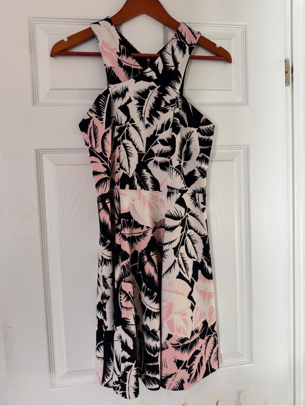 Express Pink & Black Leaf-Print Mini Dress
